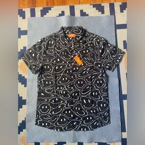 Negative Space Smiley T-shirt